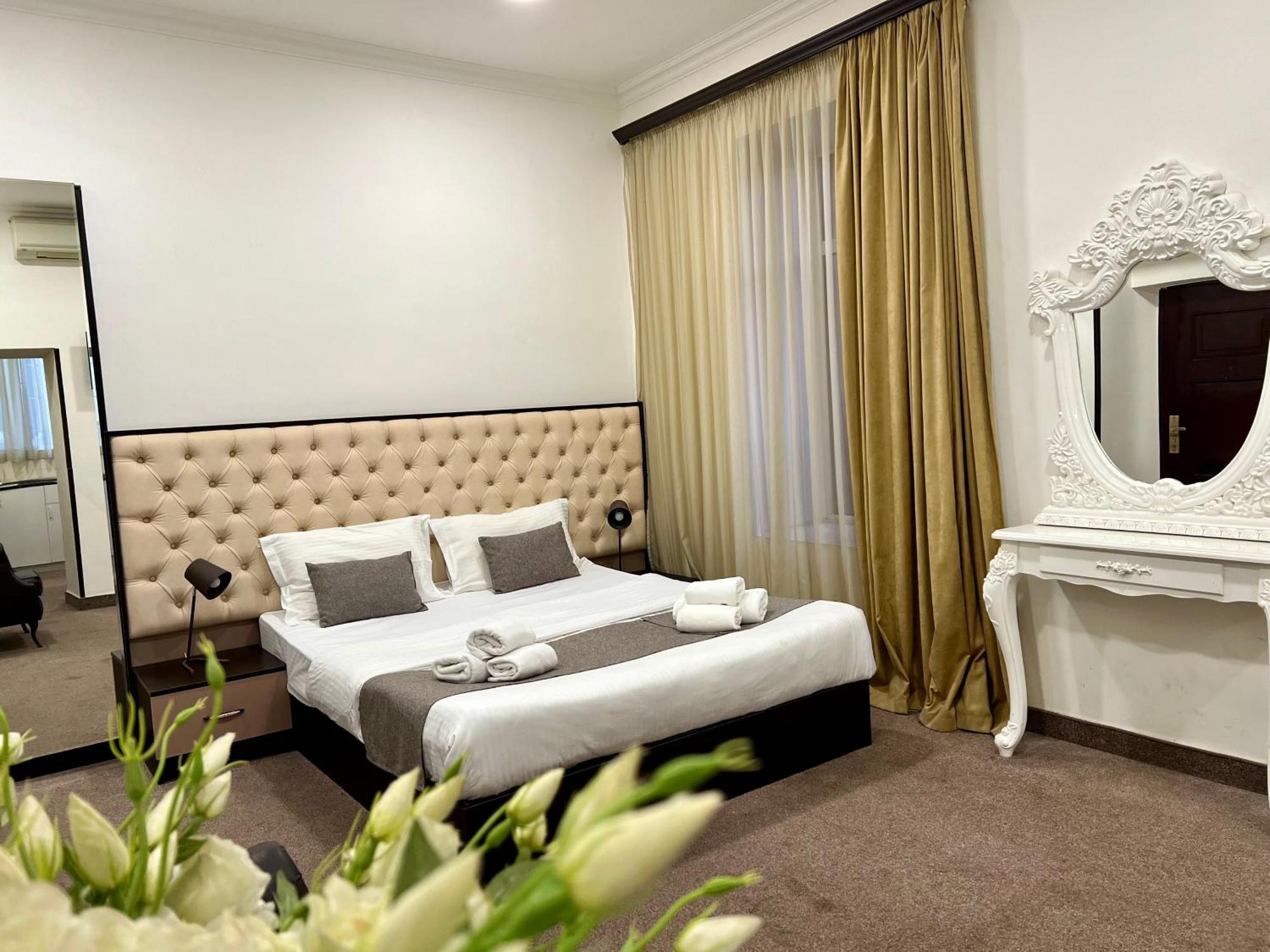 Yvn Tumanyan Apart-Hotel Єреван Екстер'єр фото